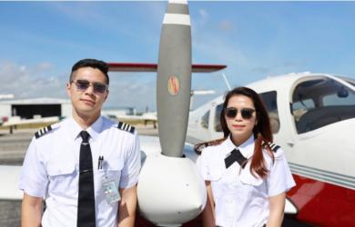 Cuộc gặp gỡ định mệnh của cặp đôi phi công Việt